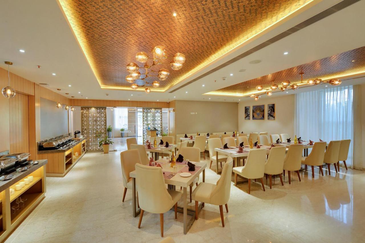 Clarion Hotel Bangalore Yesvantpur Екстер'єр фото